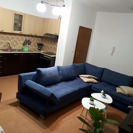 City Center Apartment Shkodër Esterno foto